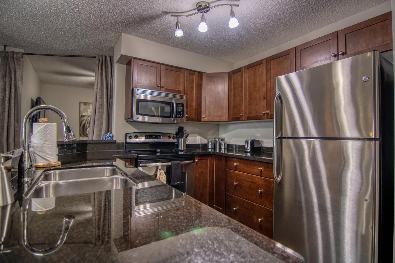 Mountain Getaway Condo - 5 Min Walk To The Beach! Invermere Ngoại thất bức ảnh