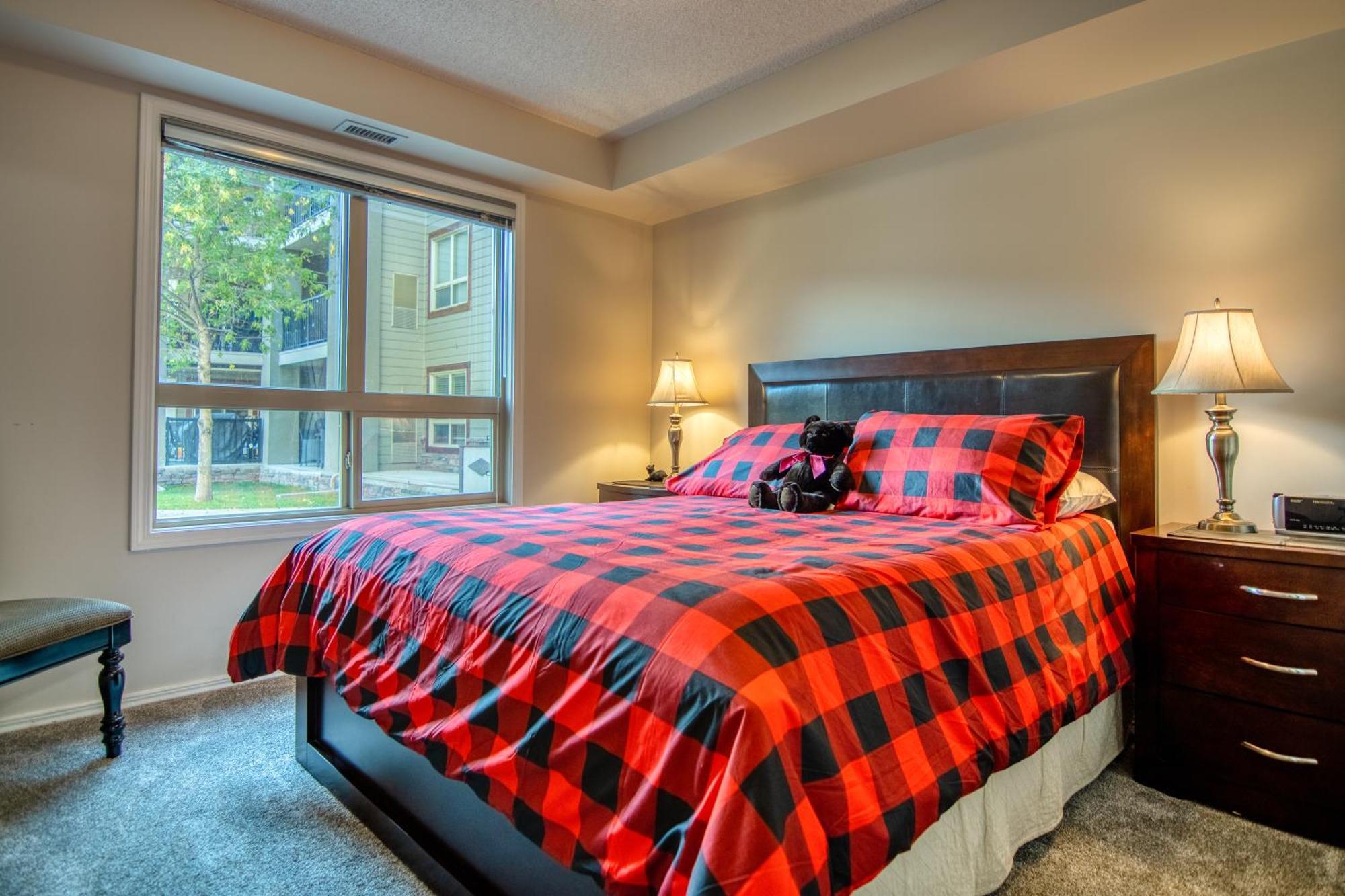 Mountain Getaway Condo - 5 Min Walk To The Beach! Invermere Ngoại thất bức ảnh